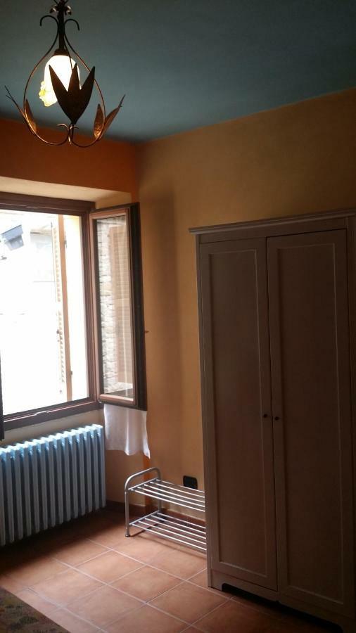Villa La Casa Di Valerio à Montabone Extérieur photo